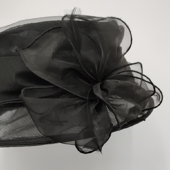 Elegant Black Women's Hat - Picture 2 of 4